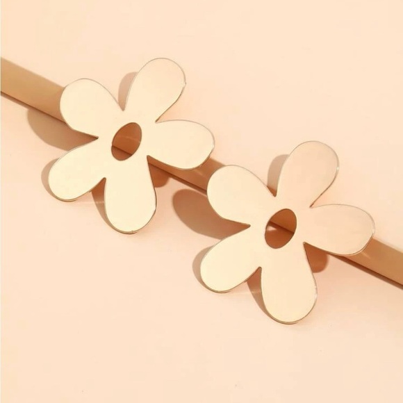 Gold Oversized Flower Stud Earrings - Picture 3 of 9
